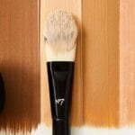 SETTING FOUNDATION RIGHT FOR A FLAWLESS MAKEUP