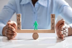 BLENDING THE GRIND WITH THE GOOD LIFE …Embracing Work-Life Integration 1 the vaultz africa